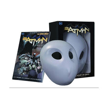 Load image into Gallery viewer, Batman: The Court of Owls Mask and Book Set by Scott Snyder Greg Capullo