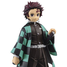 Load image into Gallery viewer, Banpresto Demon Slayer: Tanjiro Kamado Grandista Statue